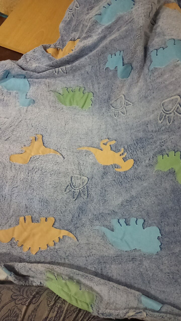 LuminousBlanketDinosaur